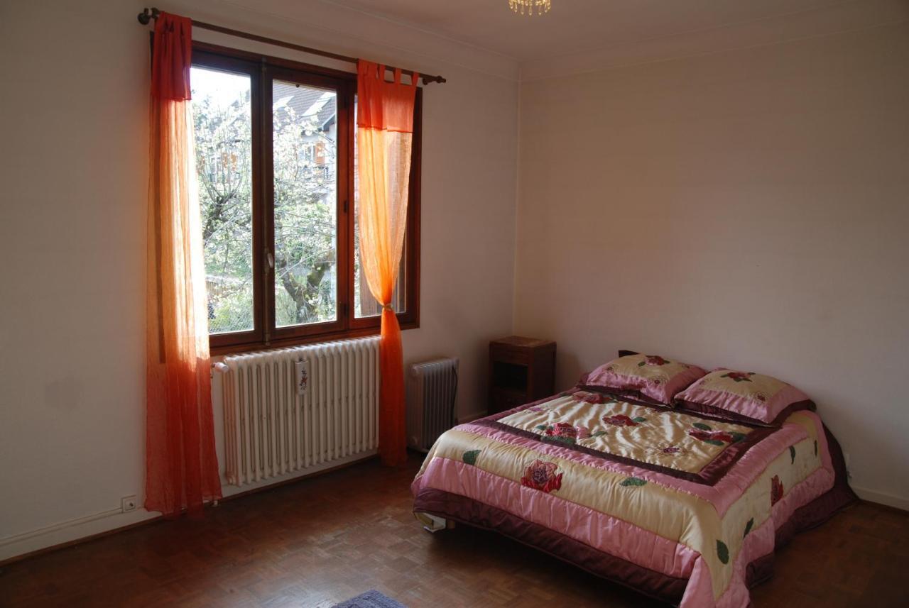 Spacious Home At The Heart Of Saint Ismier Kültér fotó
